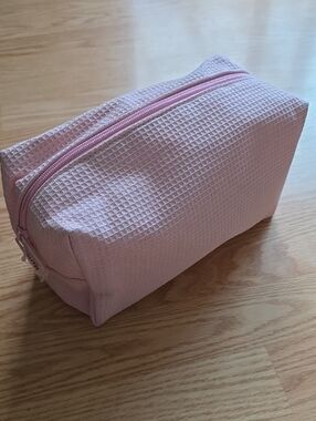Martha Stewart Pink Textured Cosmetic Pouch